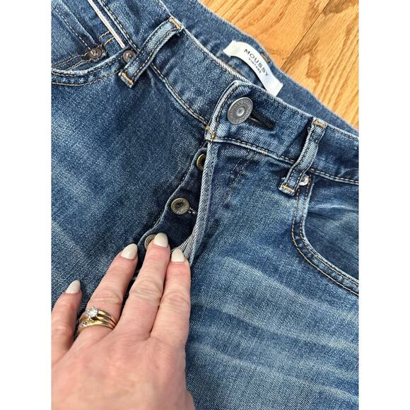 Moussy Vintage Harris Straight Step Hem Jeans - Picture 5 of 8